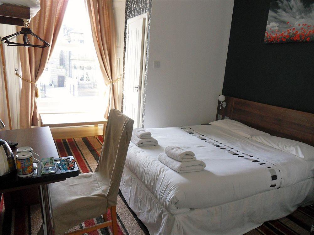 Cherry Blossom Guest House 휫비 외부 사진