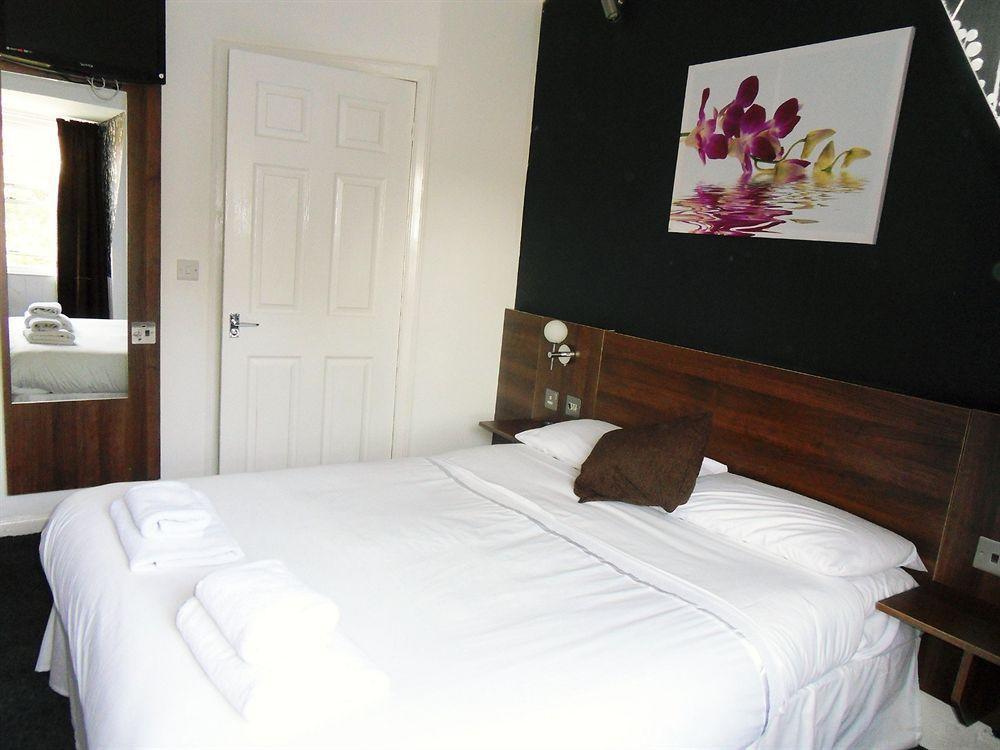 Cherry Blossom Guest House 휫비 외부 사진