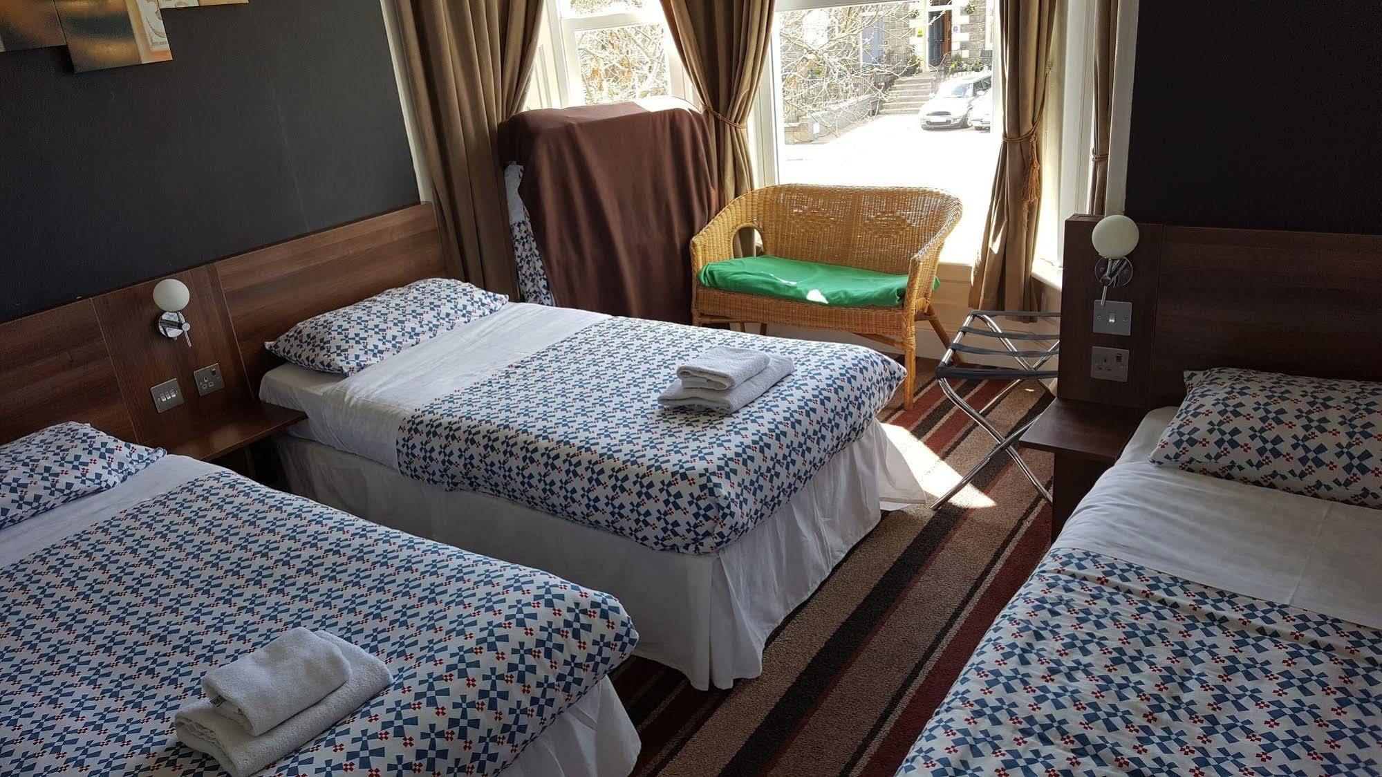 Cherry Blossom Guest House 휫비 외부 사진
